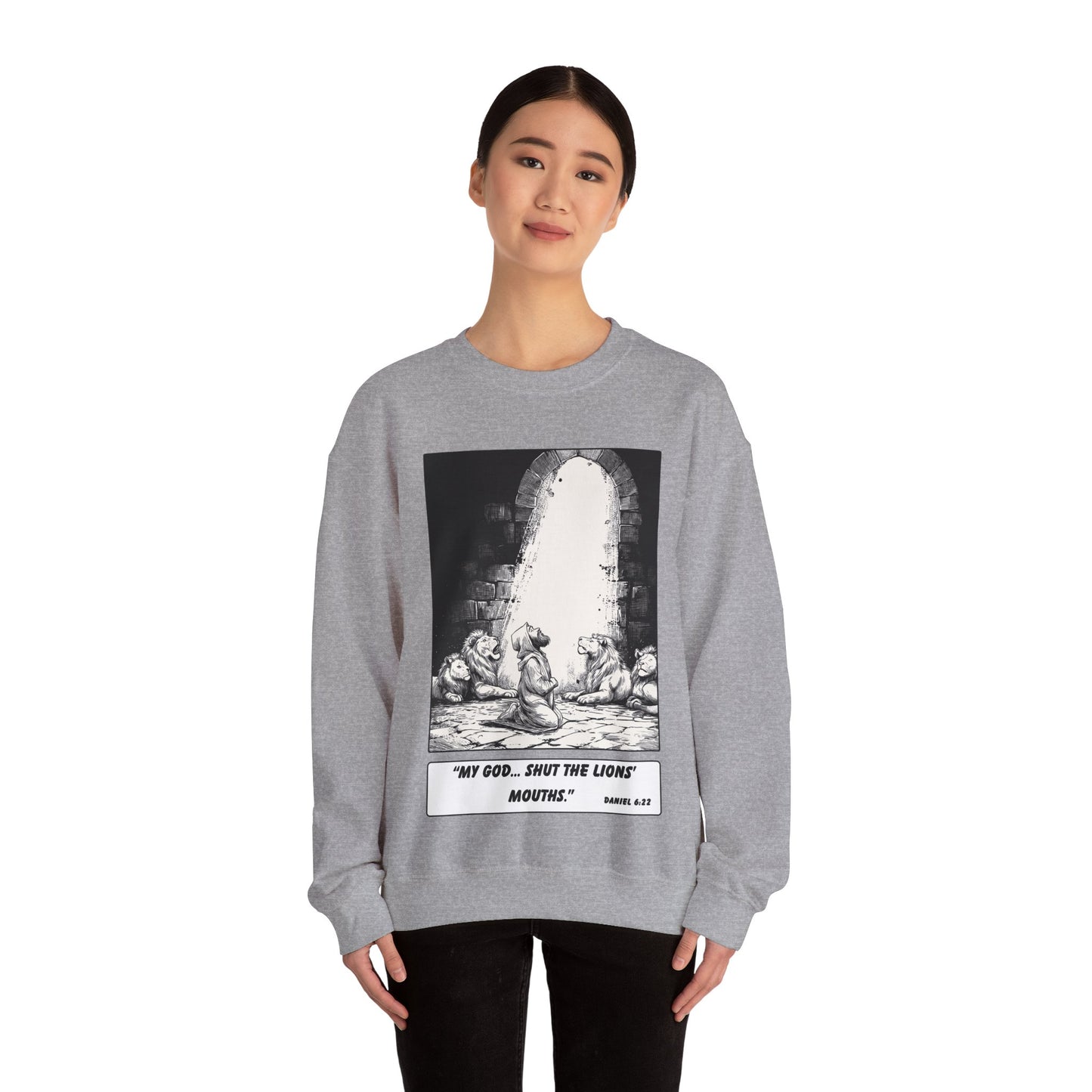 Daniel in the Lions’ Den Sweater – Black & White Faith Ink Panel (Dan 6:22)