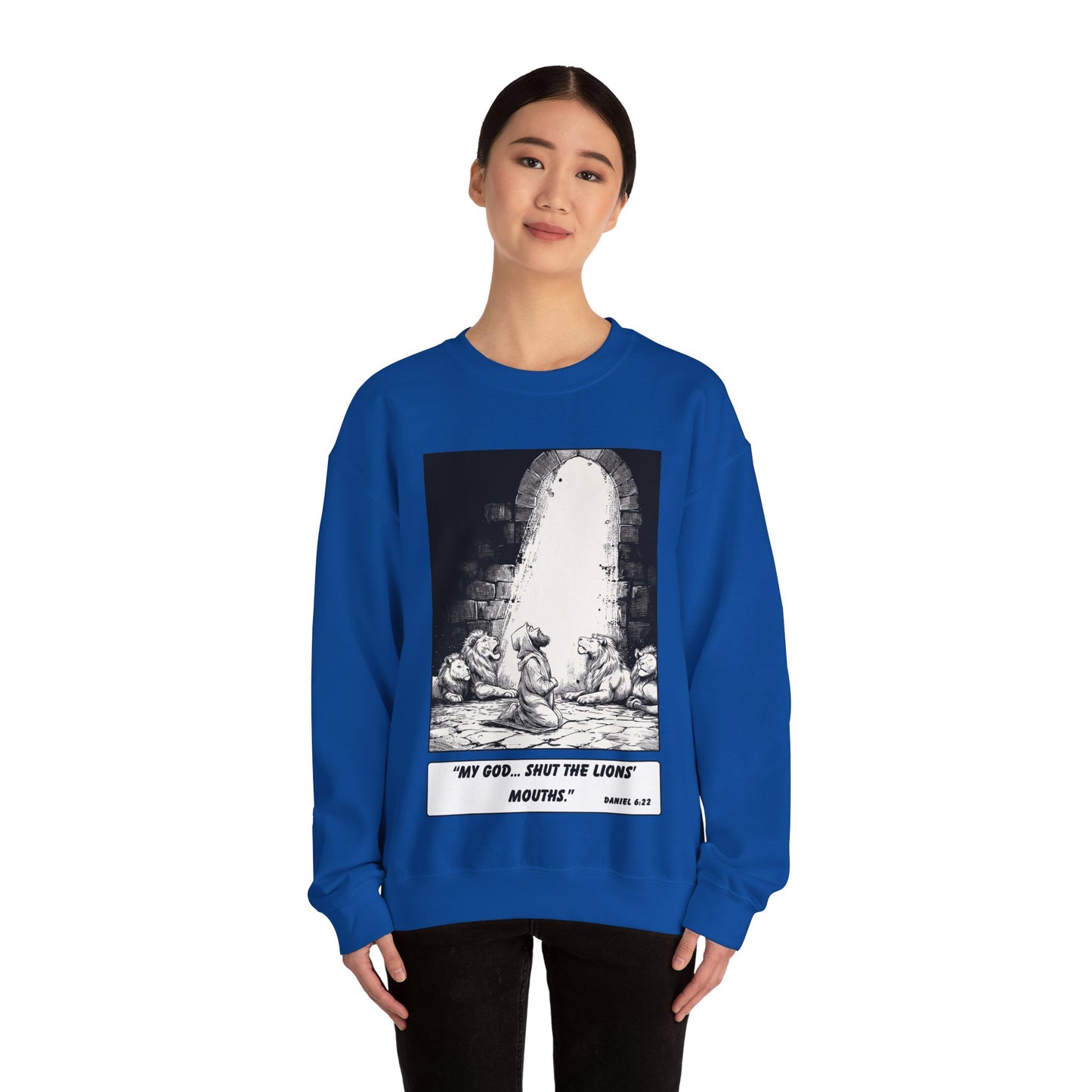 Daniel in the Lions’ Den Sweater – Black & White Faith Ink Panel (Dan 6:22)