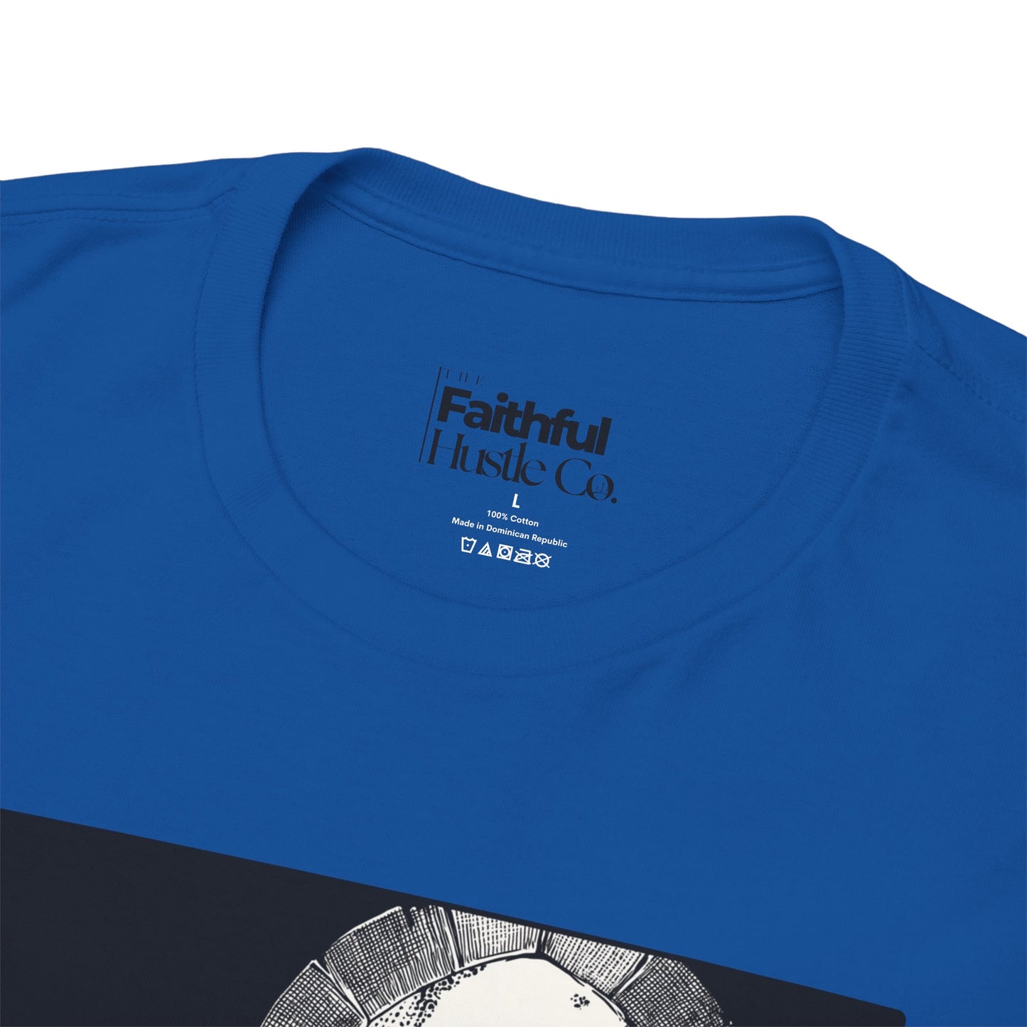 Daniel in the Lions’ Den Tee – Black & White Faith Ink Panel (Dan 6:22)